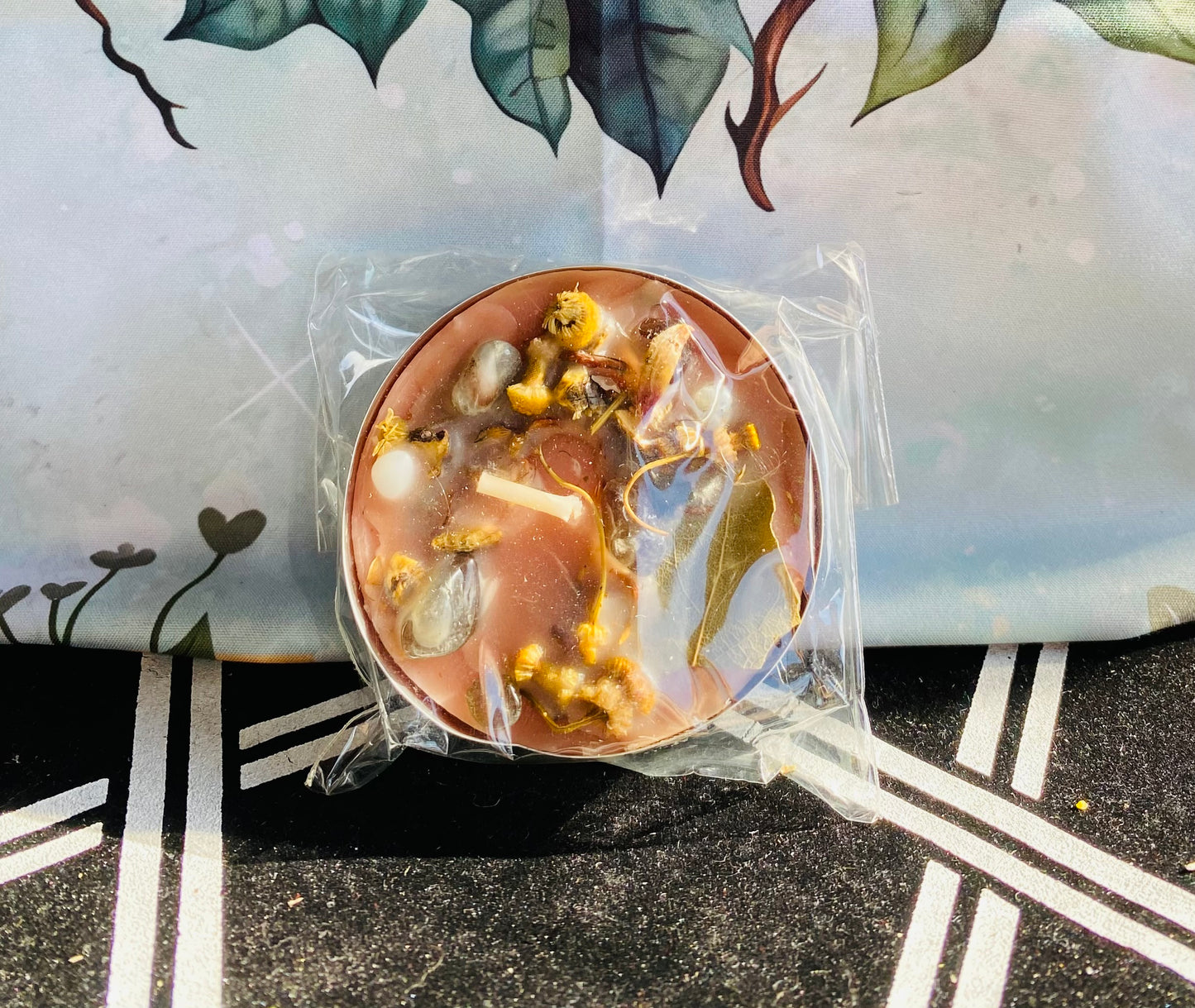 Large dressed tea light candles
