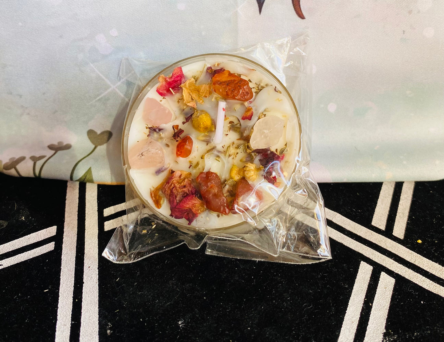 Large dressed tea light candles