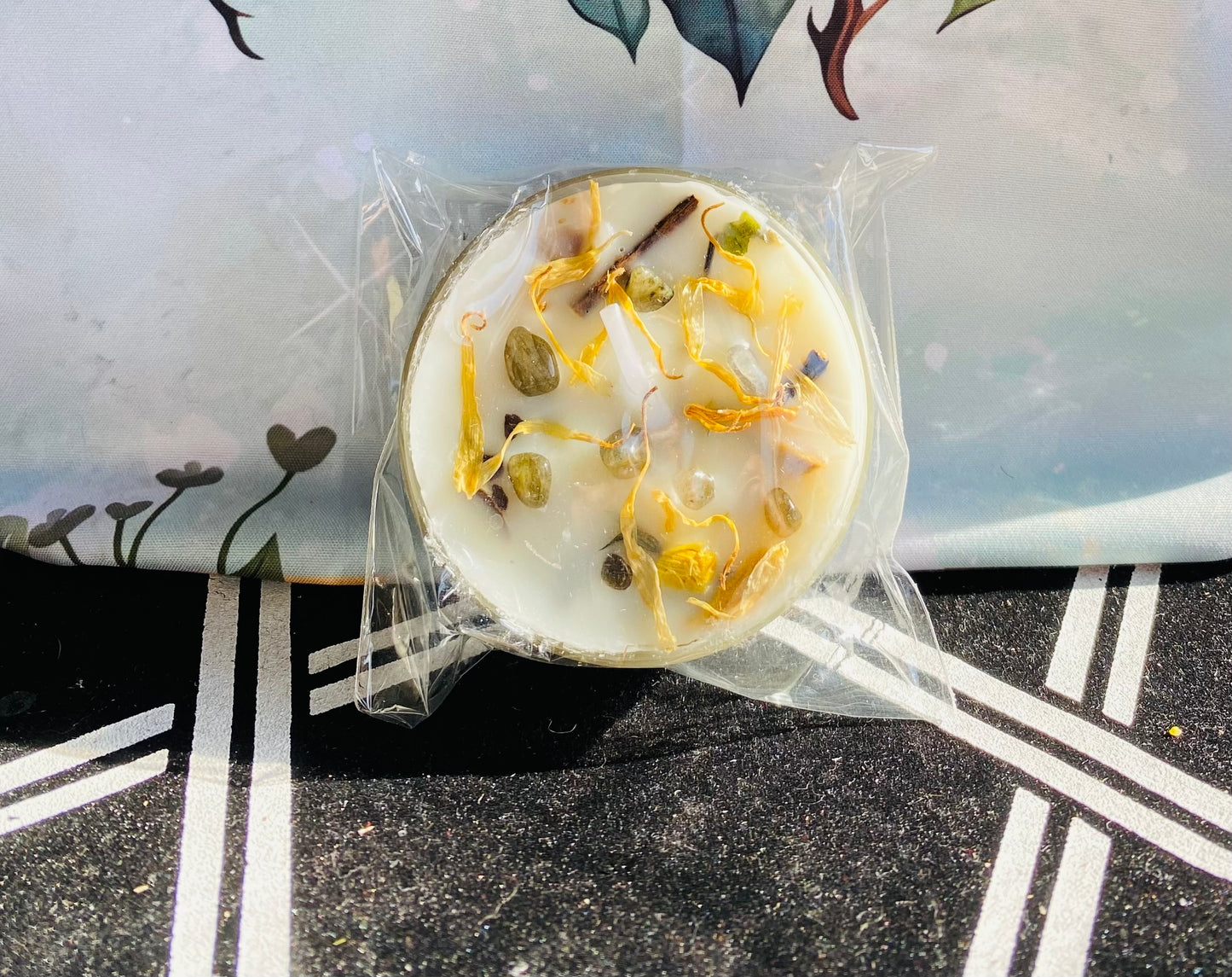 Large dressed tea light candles
