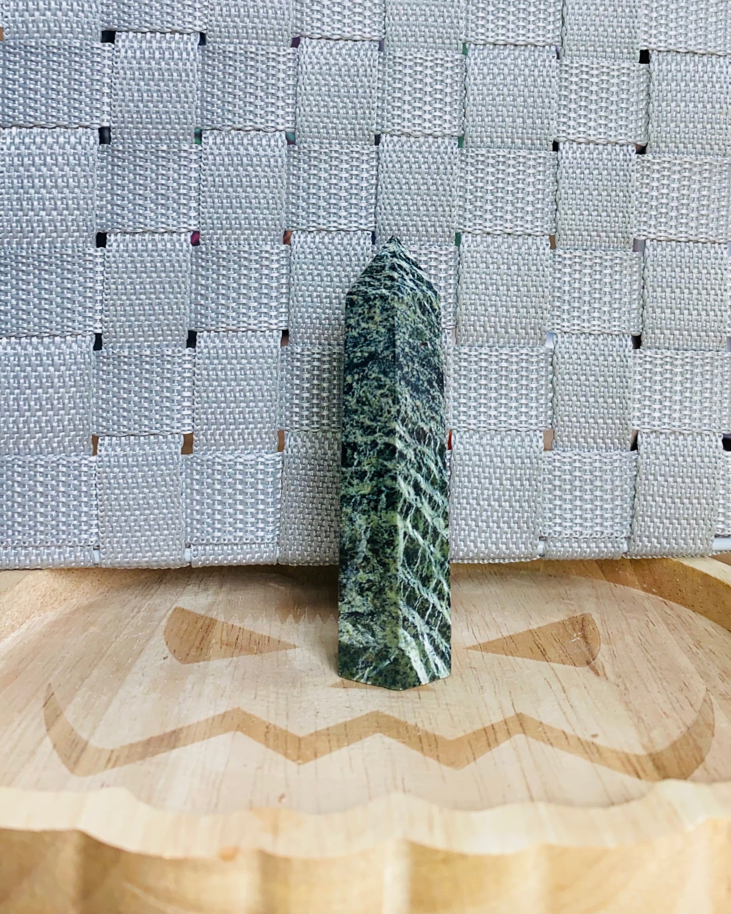 Chrysotile in serpentine point
