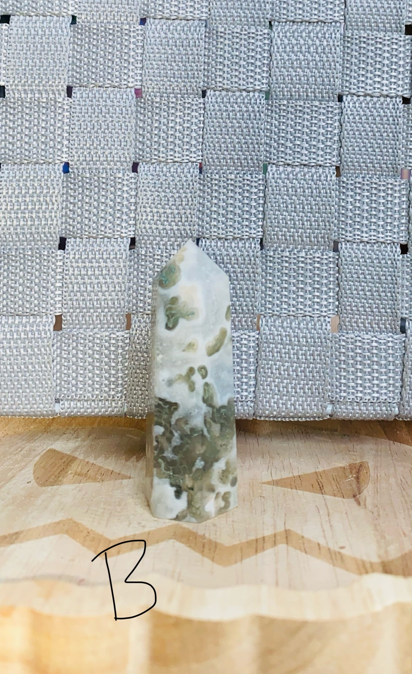 Moss agate points