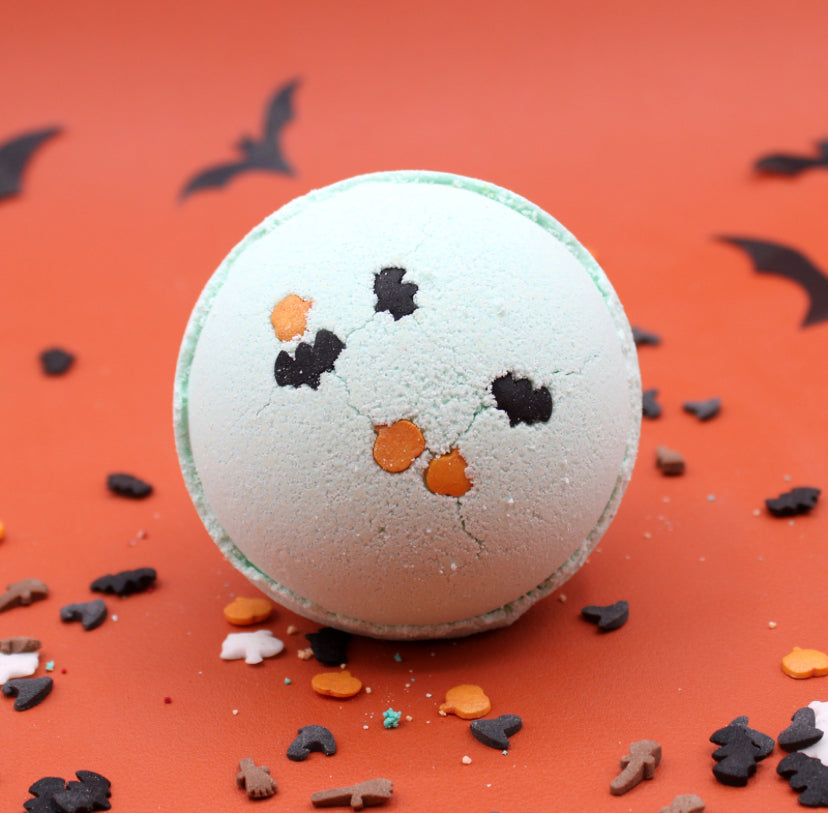 Coconut & Lime Halloween XL bath bomb