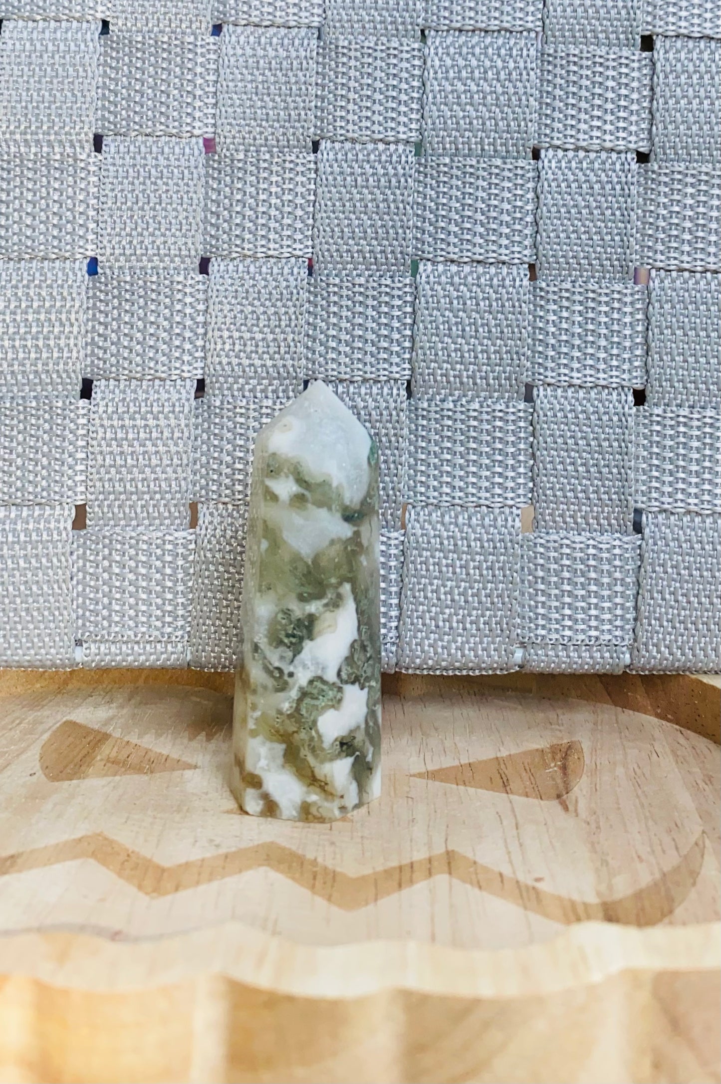 Moss agate points