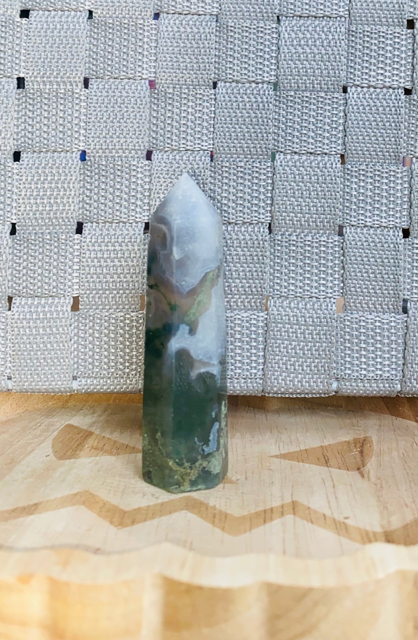Moss agate points