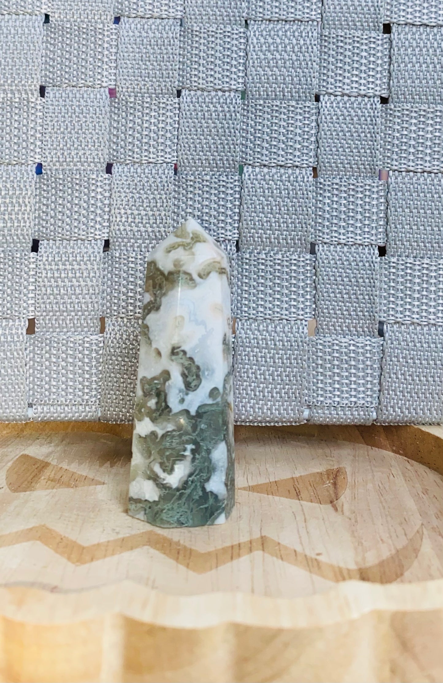 Moss agate points