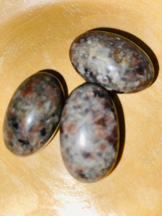Yooperlite tumbles