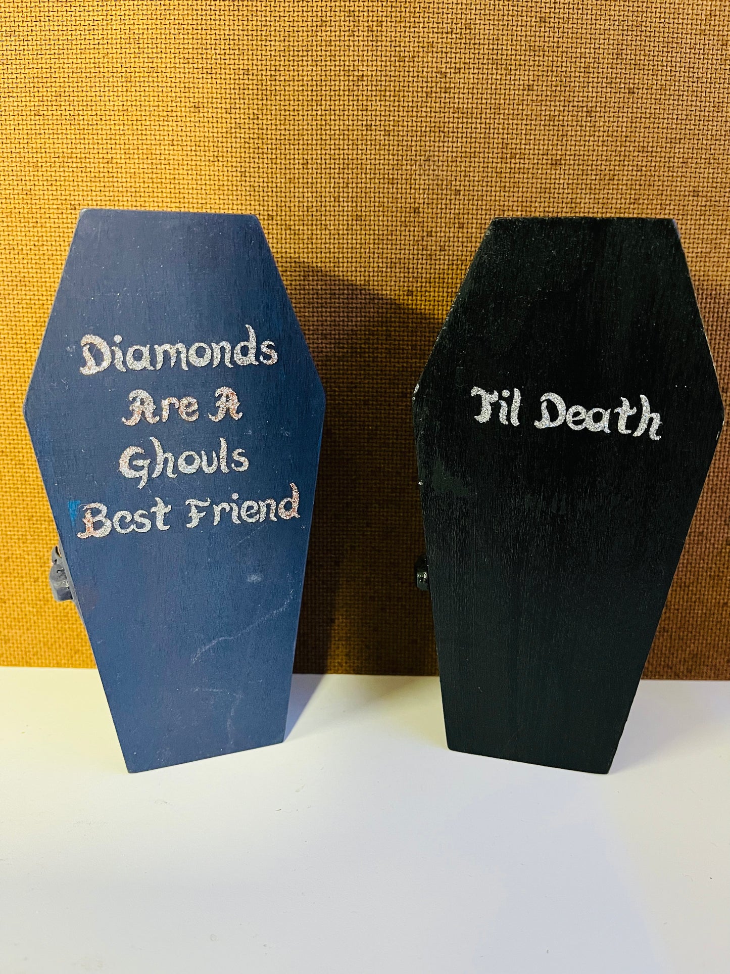 Coffin jewellery boxes