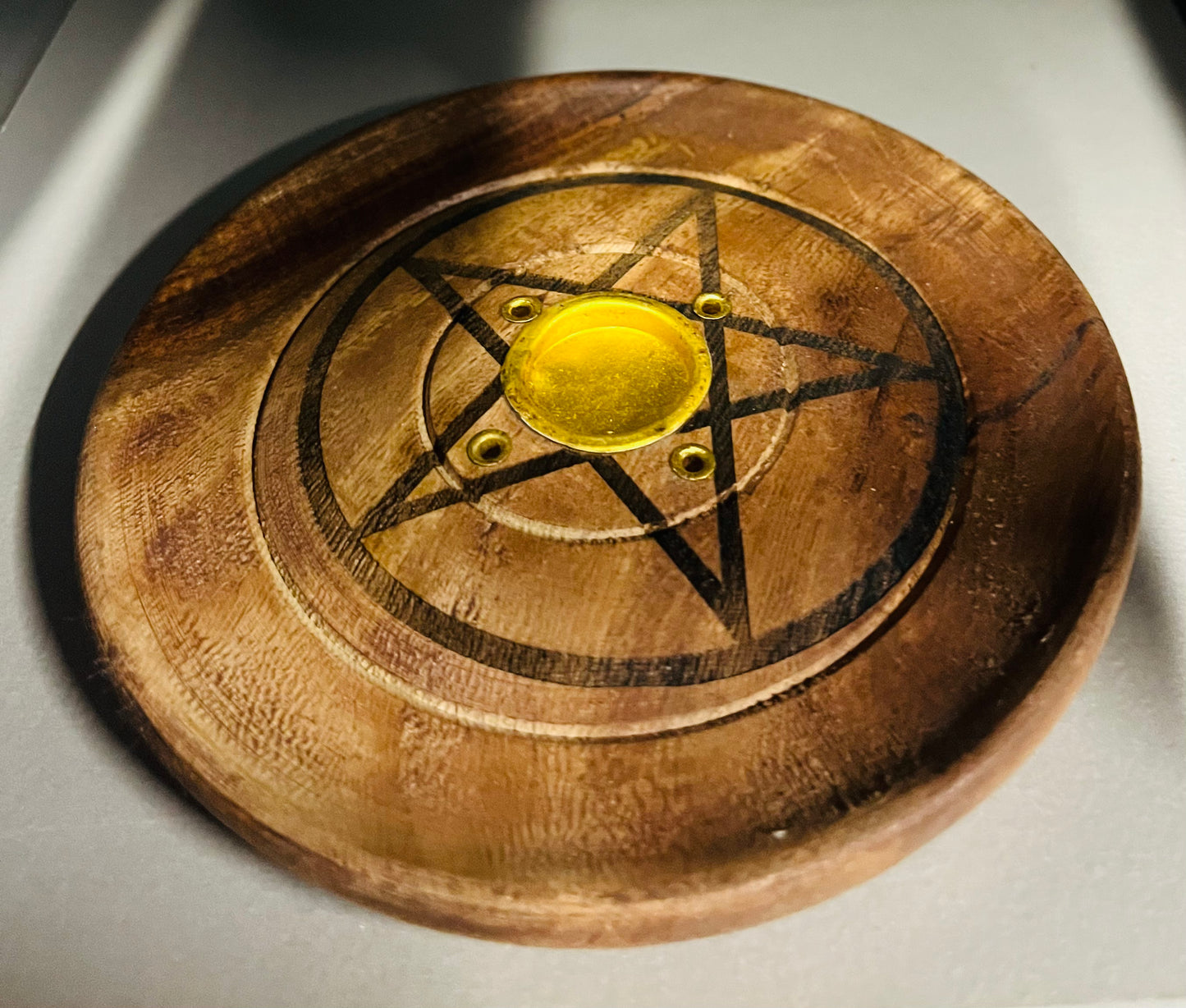 Round incense ash catchers