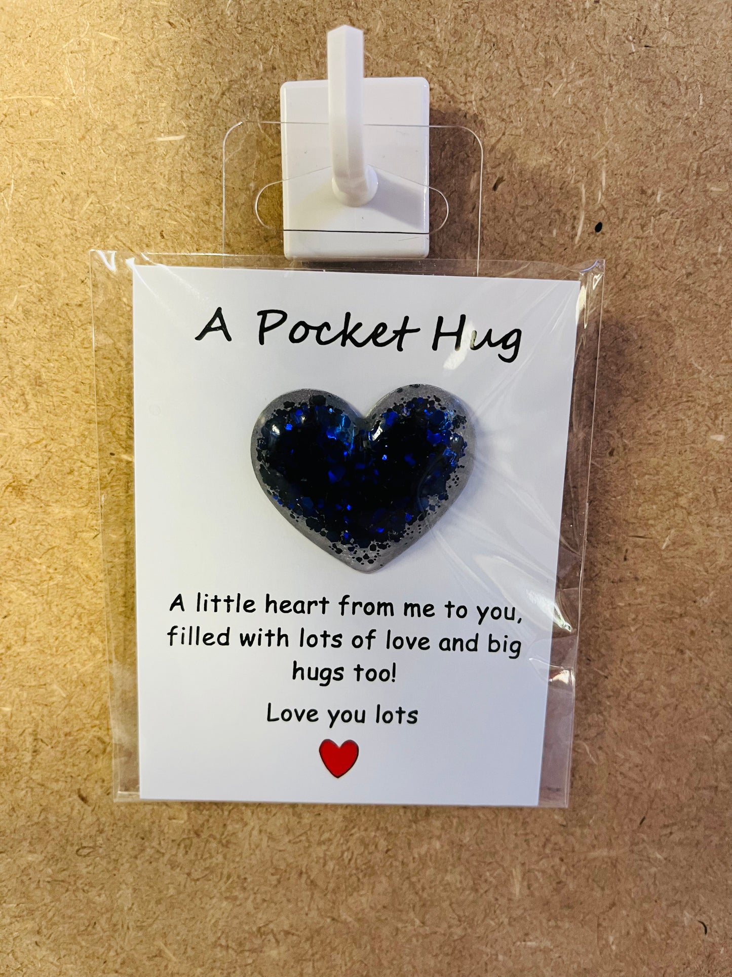 Pocket hug heart M