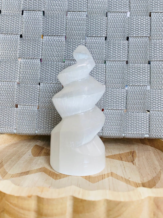 Selenite unicorn horn