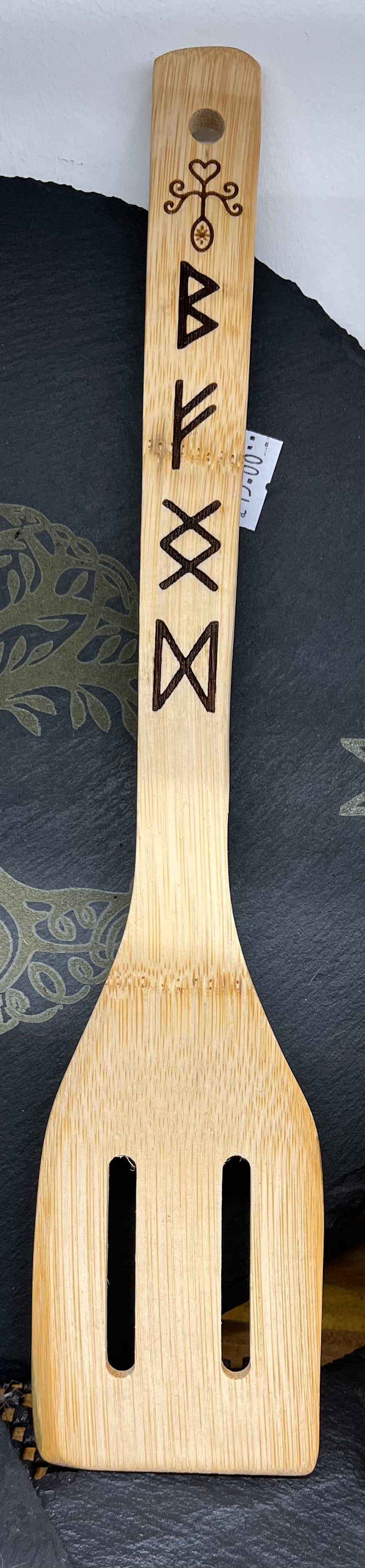 Bamboo engraved kitchen utensils