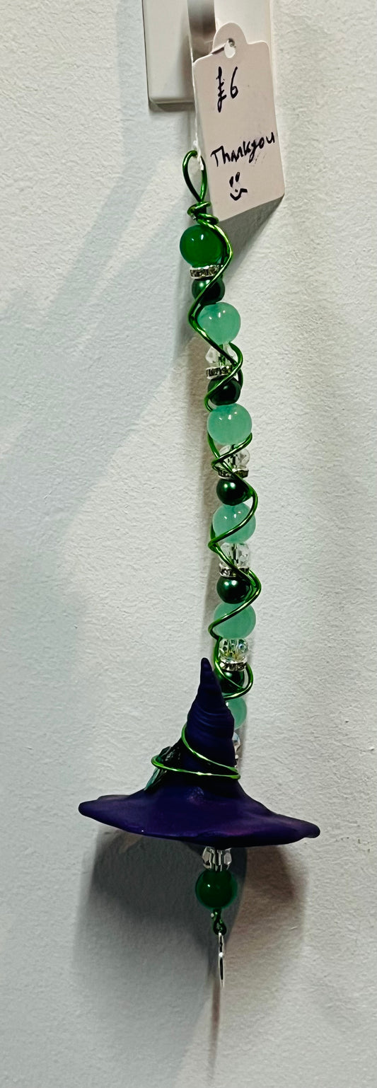 Witch hat hangings M