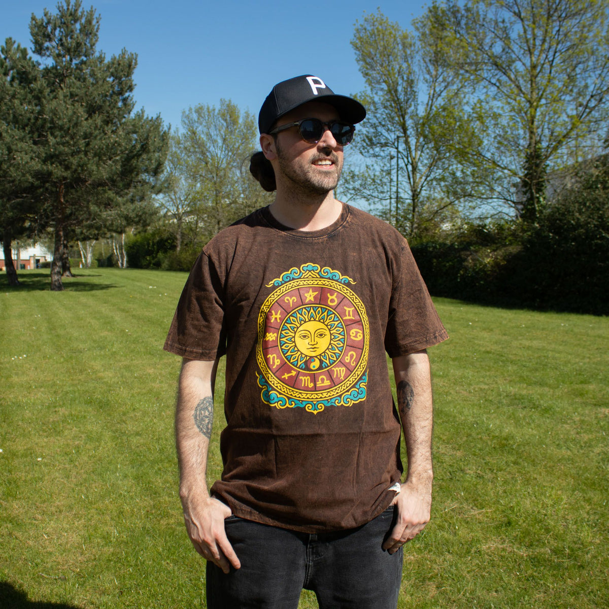 Nomad Sari Stonewashed Cotton T-Shirt - Sun & Zodiac - Brown - Large